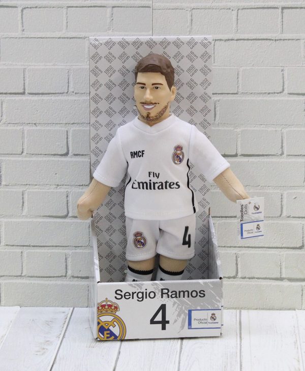 muñeco Sergio Ramos replica real madrid