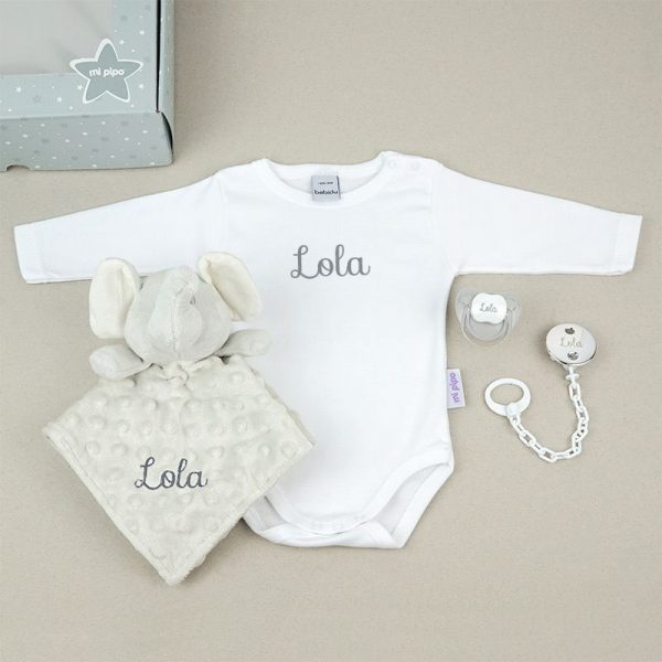 Cajita Medium Gris Personalizada con BROCHE OVALADO BLANCO